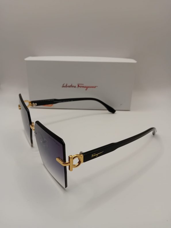 Salvatore Ferragamo Czarny / Fioletowe Okulary Przeciwsłoneczne