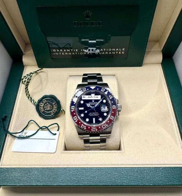 Rolex GMT-Master II 126710BLRO