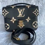 Louis Vuitton Pochette Metis Monogram Torebka