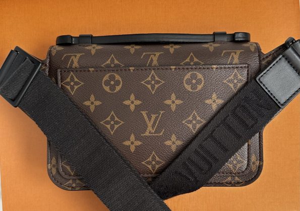 Louis Vuitton LV S Lock Sling Nerka dla Mężczyzn