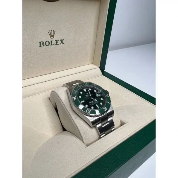 Rolex Submariner Date 126610LV